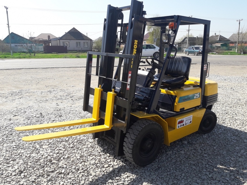 Погрузчик вилочный Komatsu 2,5 т.